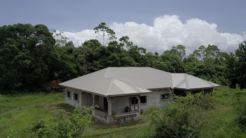 Perceel van 8,3 hectare grond met woning op Saramacca in Kilometer 59,5, district Saramacca (ter hoogte van 59,5 calcutta), Saramacca